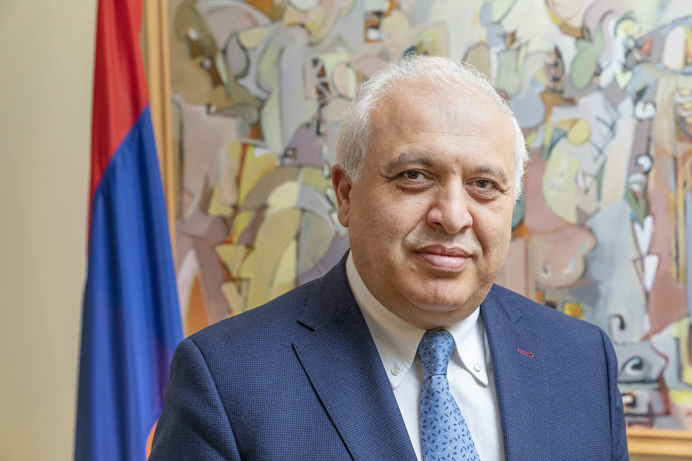 Behörden Spiegel: Ein Gespräch mit Armeniens Botschafter Ashot Smbatyan in Berlin
