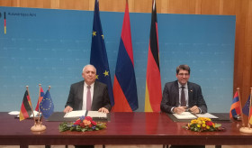 Unterzeichnung des Abkommens zwischen der Regierungen der Republik Armenien und der Bundesrepublik Deutschland über finanzielle Zusammenarbeit