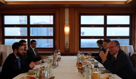 ՀՀ ԱԳ նախարարի տեղակալ Վահան Կոստանյանի հանդիպումը Գերմանիայի ԱԳՆ Եվրոպայի հարցերով պետնախարար Գունթեր Քրիխբաումի հետ
