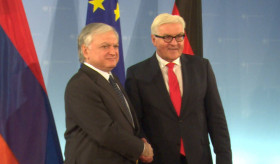 Besuch der Abgeordneten der Nationalversammlung in Berlin