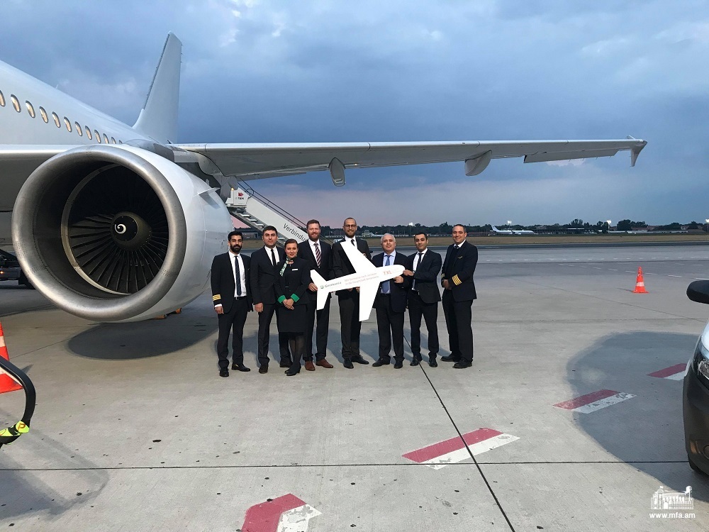 Der erste Direktflug Berlin-Jerewan-Berlin