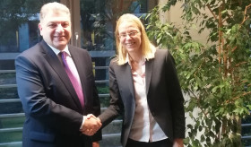 ԱԳՆ գլխավոր քարտուղար Վահագն Մելիքյանի հանդիպումը ԳԴՀ ԱԳՆ Կենտրոնական գլխավոր վարչության տնօրենի հետ