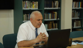 Vortrag des Botschafters der Republik Armenien in Deutschland für Masterstudierende der Staatlichen Universität Jerewan
