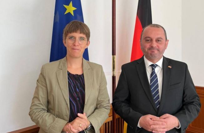 Treffen des Botschafters mit Frau Anna Lührmann, Staatsministerin für Europa und Klima im Auswärtigen Amt