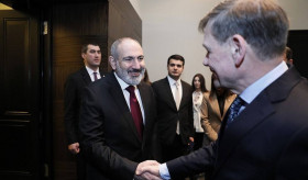 Premierminister Nikol Pashinyan traf sich mit den Mitgliedern der Deutsch-Südkaukasischen Parlamentariergruppe des Bundestages