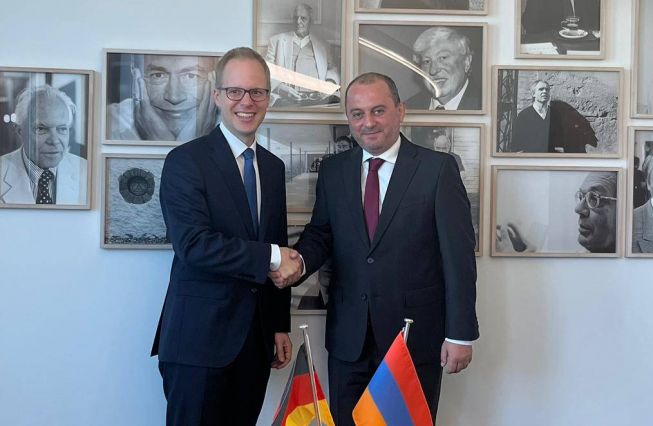 Treffen des Botschafters mit Staatssekretär Jens Brandenburg