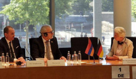 ՀՀ ԱԺ պաշտպանության հանձնաժողովի նախագահը Բեռլինում հանդիպեց իր գործընկերոջը