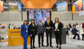 Im Rahmen der Internationalen Tourismusbörse trafen sich unter Beteiligung der Botschafter Armeniens und des Kosovo die staatlichen Vertreter des Tourismussektors der beiden Länder