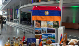 Die armenischen Stipendiatinnen präsentierten die armenische Küche und Kultur während des IPS-Empfangs 2024