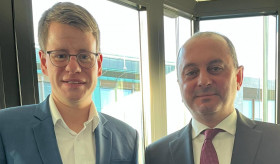 ԳԴՀ-ում ՀՀ դեսպան Վիկտոր Ենգիբարյանի հանդիպումը Բունդեսթագի Գերմանիա-Հարավային Կովկաս խորհրդարանական խմբի ղեկավարի տեղակալ Դանիել Քյոլբլի հետ