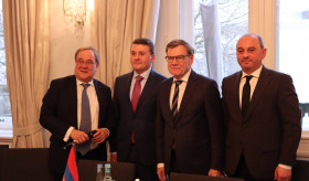 Die Botschafter Armeniens und Aserbaidschans, der deutsche Au&szlig;enminister sowie der Vorsitzende des Ausw&auml;rtigen Ausschusses des Bundestages diskutierten die Lage im S&uuml;dkaukasus