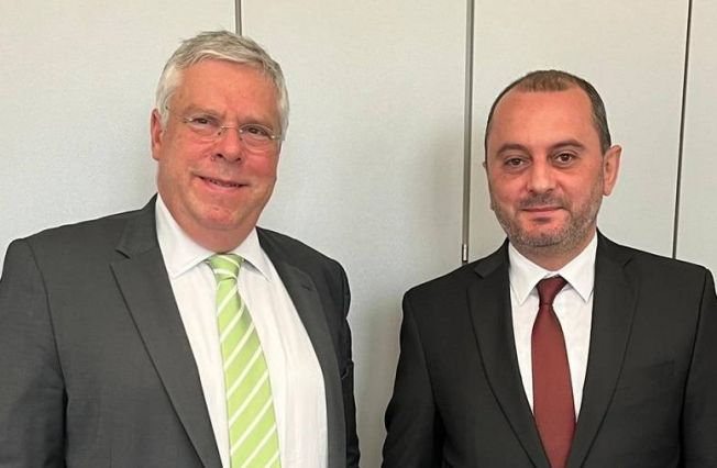 Treffen des Botschafters mit dem Außenpolitischen Sprecher der CDU/CSU-Bundestagsfraktion, Herrn Jürgen Hardt
